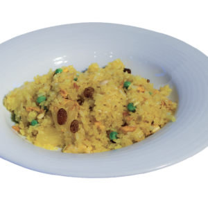 Riso saltato con ananas e pollo al curry thai